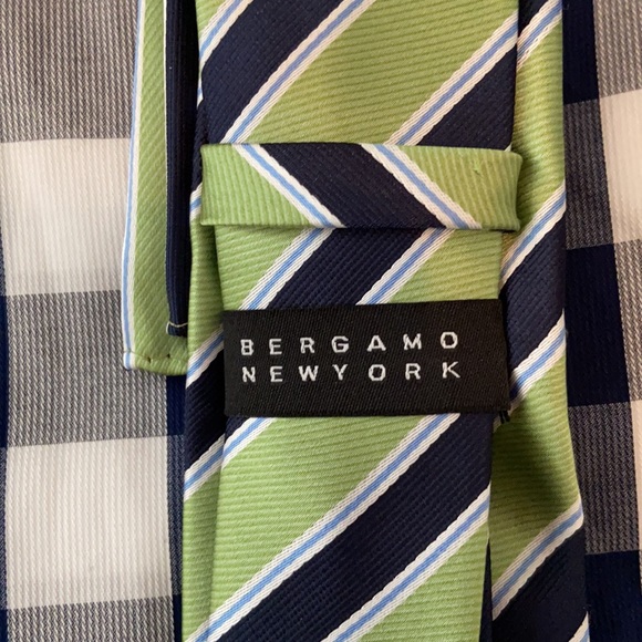 Tommy Hilfiger Shirt & Perry Ellis & Bergamo Ties - Picture 10 of 10